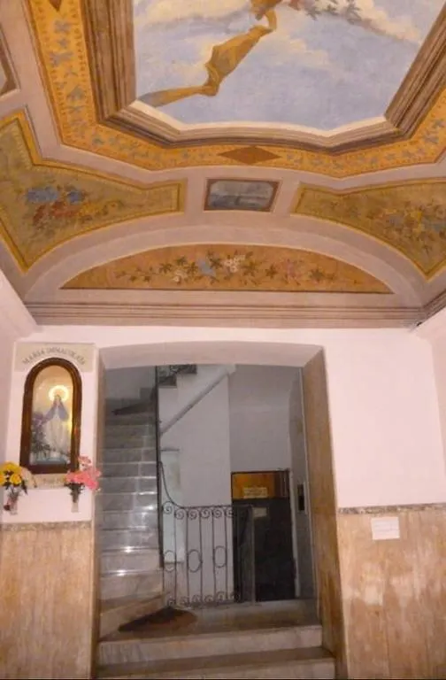 Angel Charme Room Rome 0*,  Italy